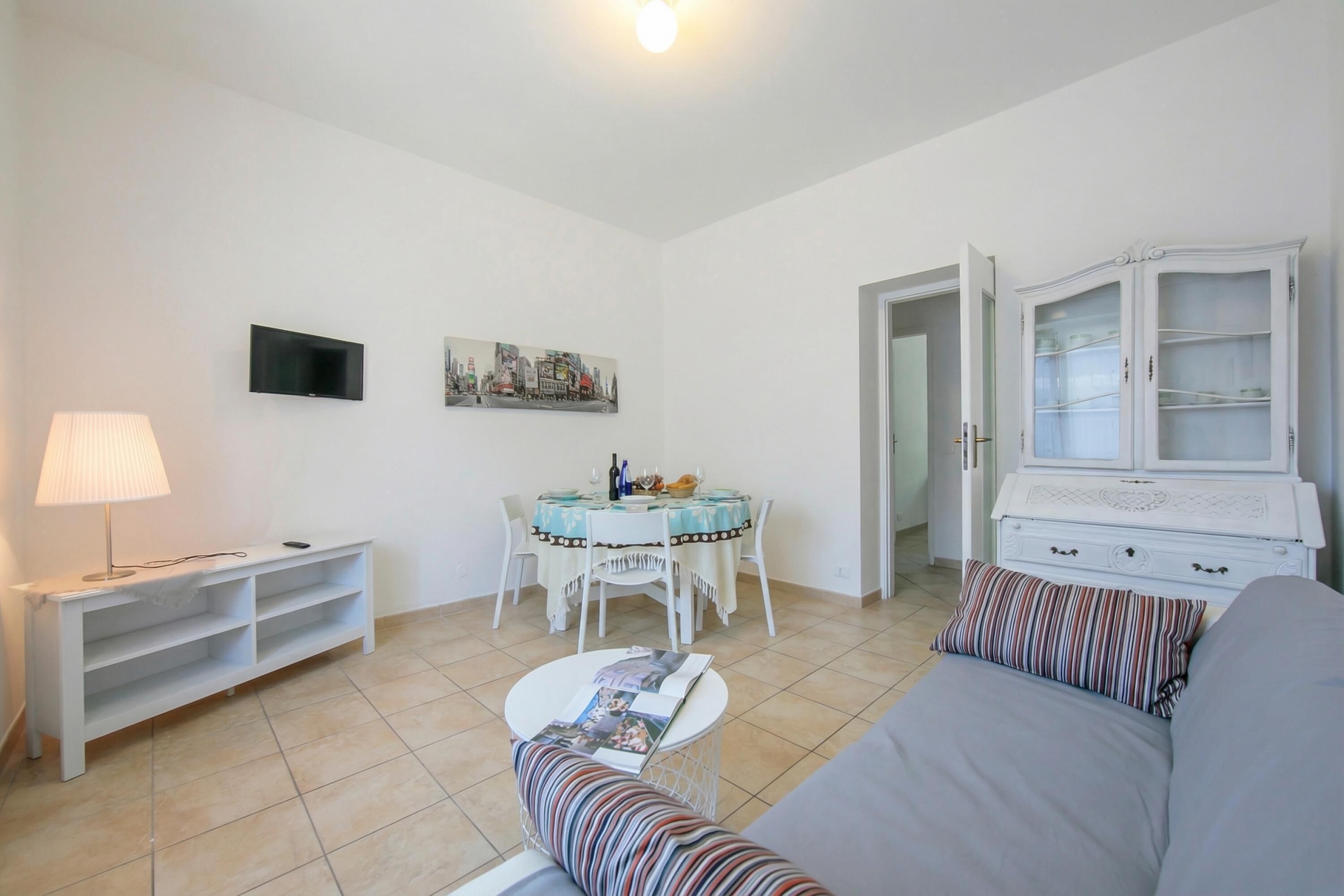 Family Apartment, Multiple Bedrooms (Casa Al Caprifoglio 600m From Beach) | Interior