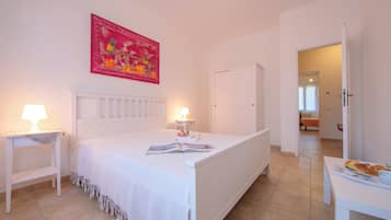 Apartemen Keluarga, beberapa kamar (Casa Al Caprifoglio 600m From Beach) | 2 kamar tidur, setrika/meja setrika, dan Wi-Fi (biaya tambahan)