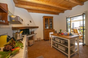 Private kitchen - La Casa nel Borgo Lake View (Nebbiuno)