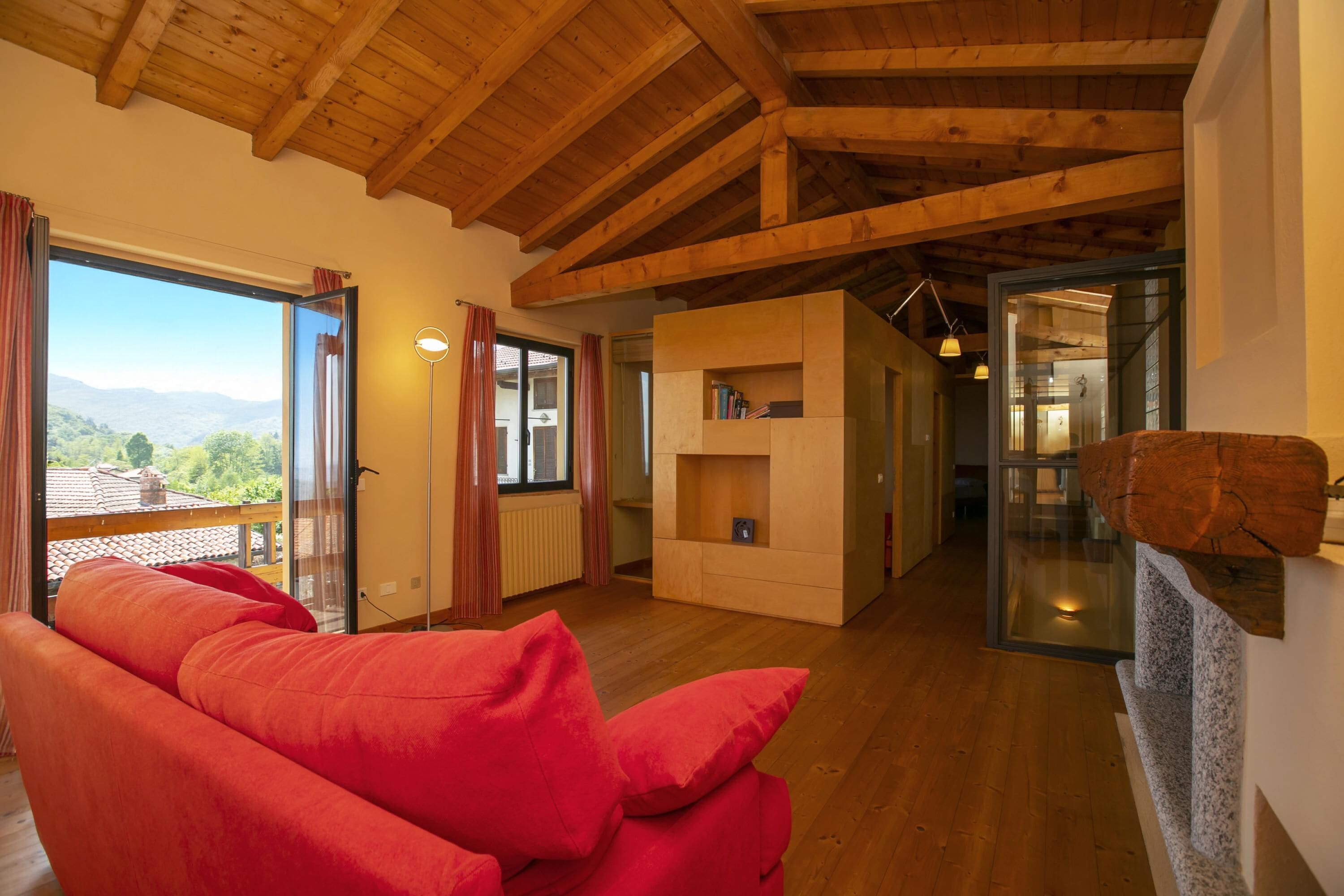 Familien-Stadtwohnung, Mehrere Schlafzimmer, Bergseite (La Casa nel Borgo Lake View) | Wohnbereich