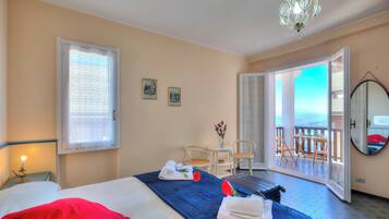 Appartement Familial, plusieurs chambres, cÎté montagne (Nicoletta's Lake View Stresa) | 1 chambre, Wi-Fi, draps fournis