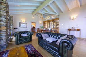 Family Villa, 3 Bedrooms, Mountainside (Paradis Relais Infinity Pool View) | Interior