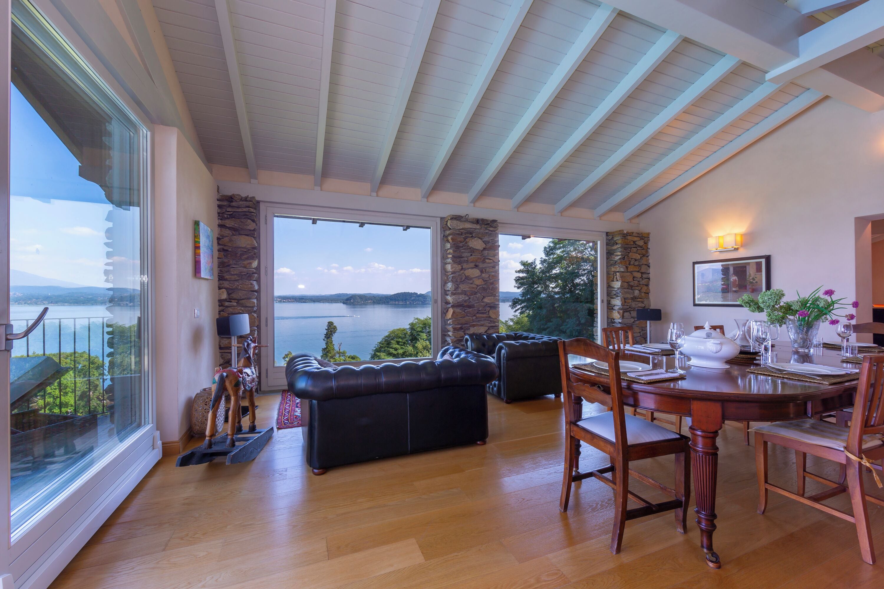 Familienvilla, Mehrere Schlafzimmer, Bergseite (Paradis Relais Infinity Pool Lake) | Wohnzimmer