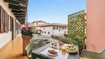 Tempat makan outdoor