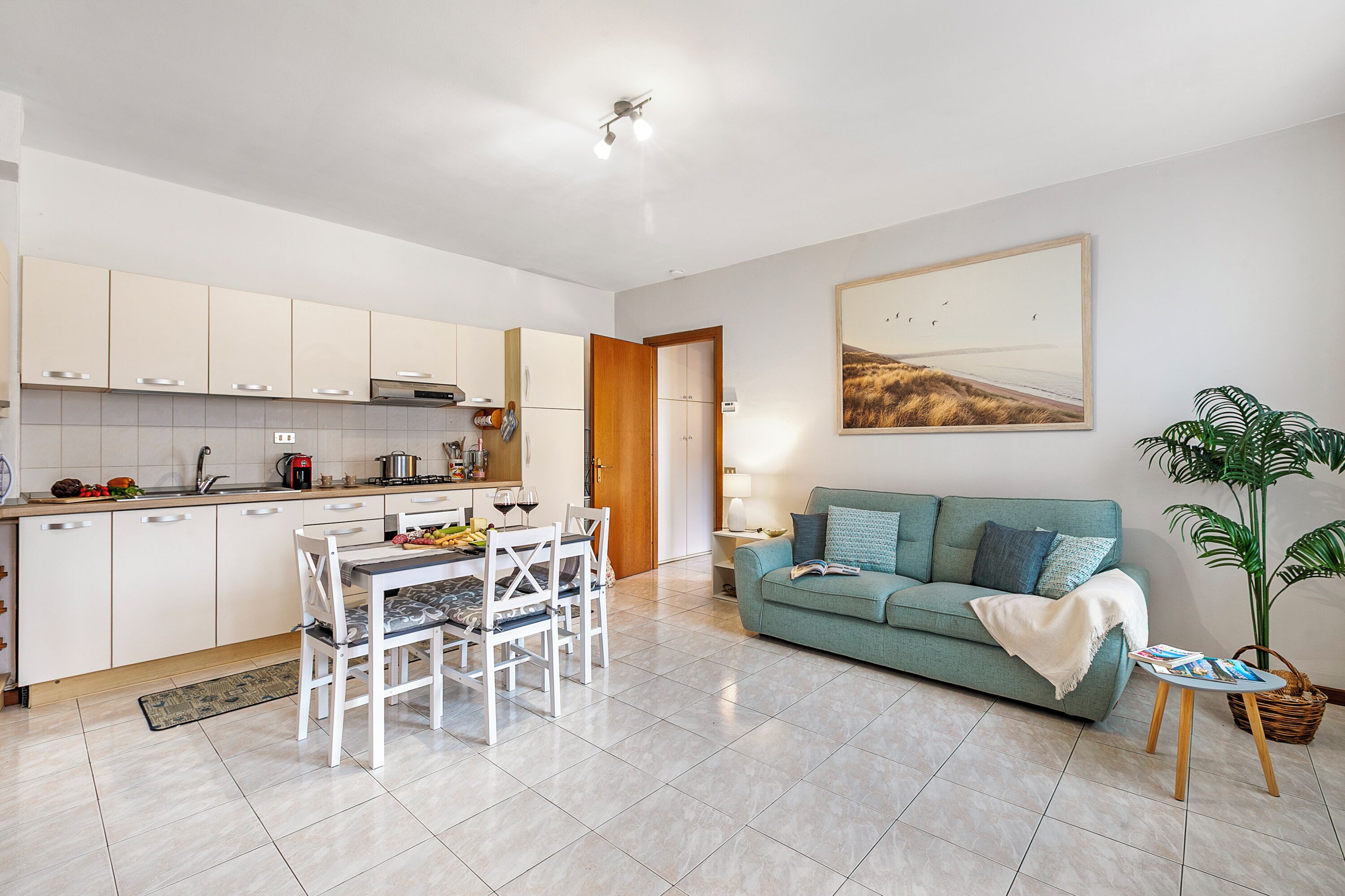 Familie appartement, meerdere slaapkamers (Petalo Bianco 100m from lake) | Interieur