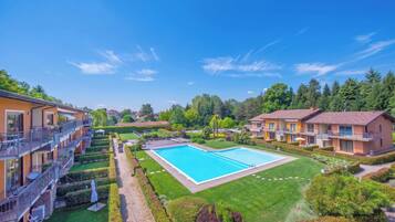 Appartement Familial, 2 chambres, balcon (Relax al Moro Apt with Pool) | Piscine | Piscine extérieure (ouverte en saison)