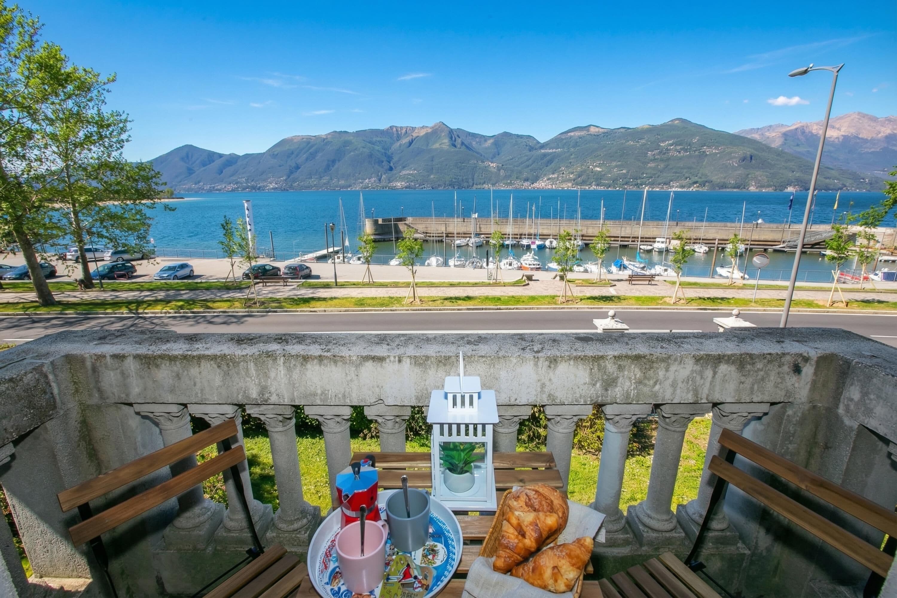 Familie appartement, meerdere slaapkamers, aan het meer (Residenza Gardenia Lake View Luino) | Terrein van de accommodatie