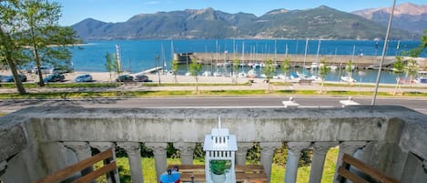 Apartamento família, vários quartos, ao lado do lago (Residenza Gardenia Lake View Luino) | Área da propriedade