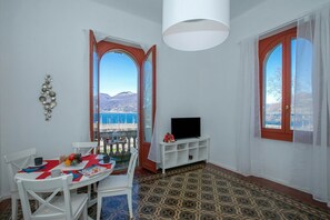 Family Apartment, Multiple Bedrooms, Lakeside (Residenza Gardenia Lake View Luino) | Dining - Residenza Gardenia Lake View Luino Center (Luino)