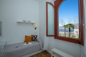 Appartement Familial, plusieurs chambres, en bord de lac (Residenza Gardenia Lake View Luino)