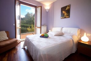 Family Apartment, 4 Bedrooms, 2 Bathrooms (Sunflower Relax Pool and Terrace)