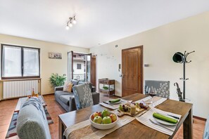 Interior - Sunset in Baveno (Baveno)