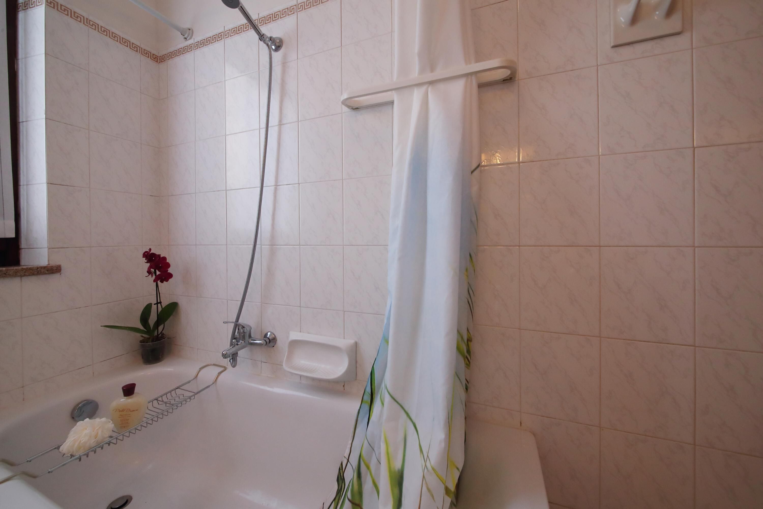 Familienapartment, Mehrere Schlafzimmer (Sunset in Baveno) | Badezimmer