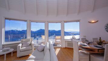 Honeymoon Apartment, 2 Bedrooms, Mountainside (The Perfect View Loft) | Living area | 22-inch flat-screen TV with digital channels, TV, fireplace