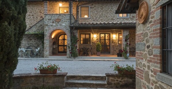 Property entrance - Agriturismo Incrociata (Bucine)