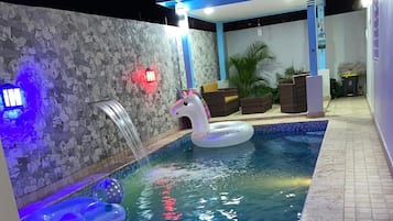 Una piscina techada