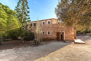 Exterior - A rural idyll with pool – Villa Es Figueral (Campos)