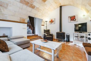 TV, DVD player, table tennis, stereo - A rural idyll with pool – Villa Es Figueral (Campos)