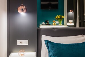 高级房 | 迷你吧、客房内保险箱、办公桌、隔音