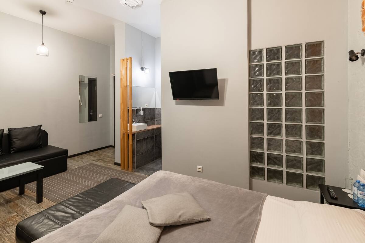 Grand-Doppelzimmer (2) | Allergikerbettwaren, Verdunkelungsvorhänge, Bügeleisen/Bügelbrett