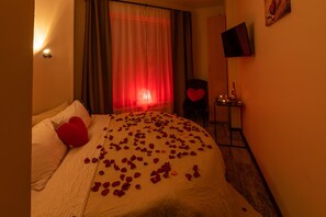 Honeymoon Room (6) - Loft Otel (Ostrovtsy)