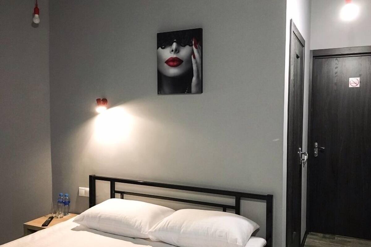 Standard-Doppelzimmer (4) | Allergikerbettwaren, Verdunkelungsvorhänge, Bügeleisen/Bügelbrett