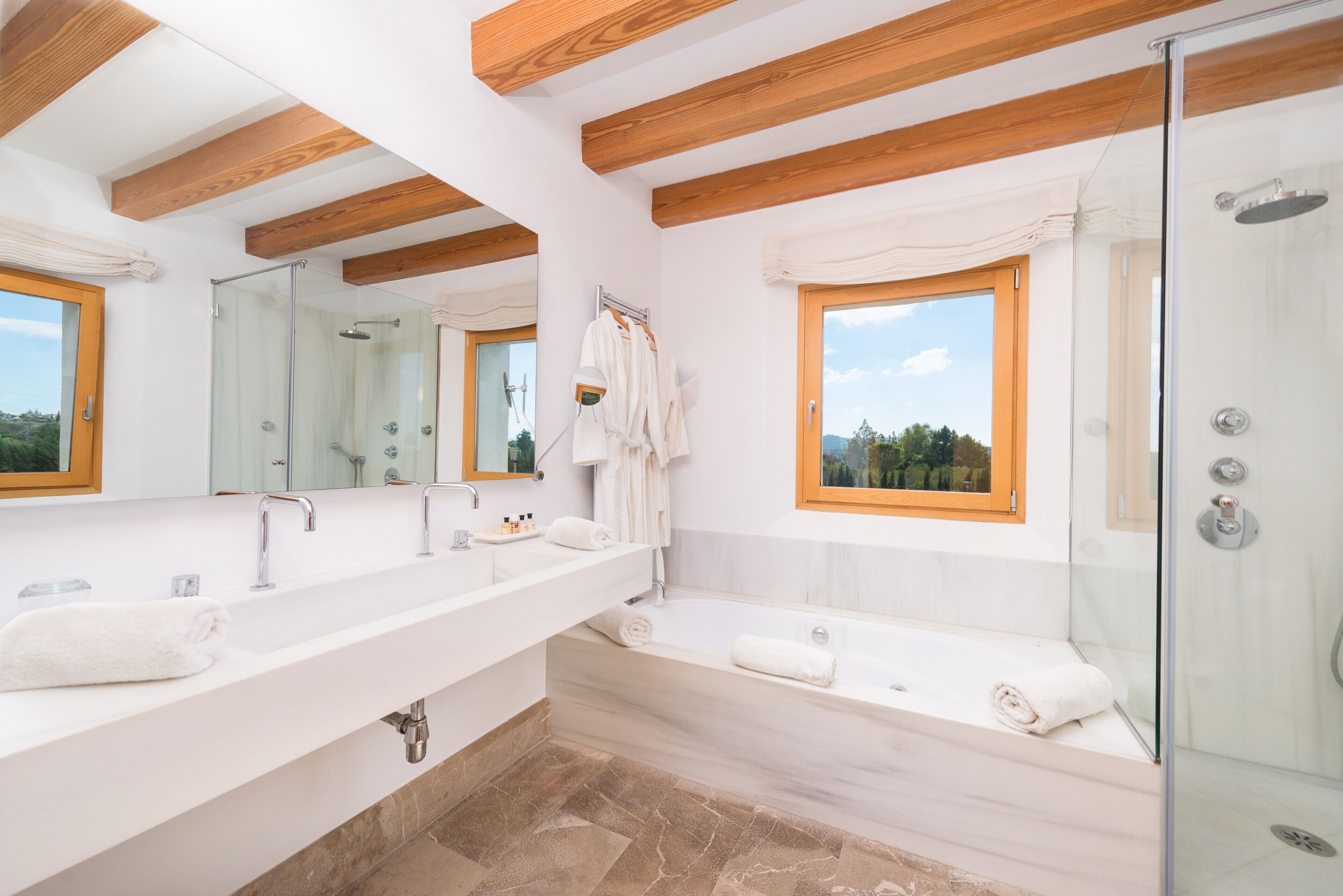 Bathtub, hair dryer, towels