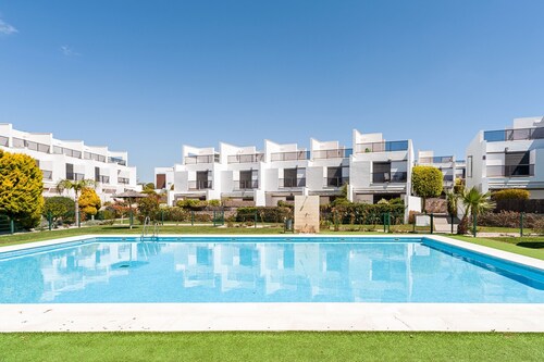 Casa Alena – 3-slaapkamerhuis met zwembad & terras in Conil de la Frontera