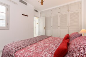 2 camere, ferro/asse da stiro, Wi-Fi gratuito, lenzuola