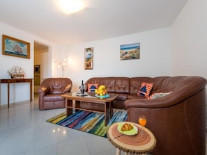 Appartement (Two-Bedroom Apartment with Terrace) | Salle de séjour