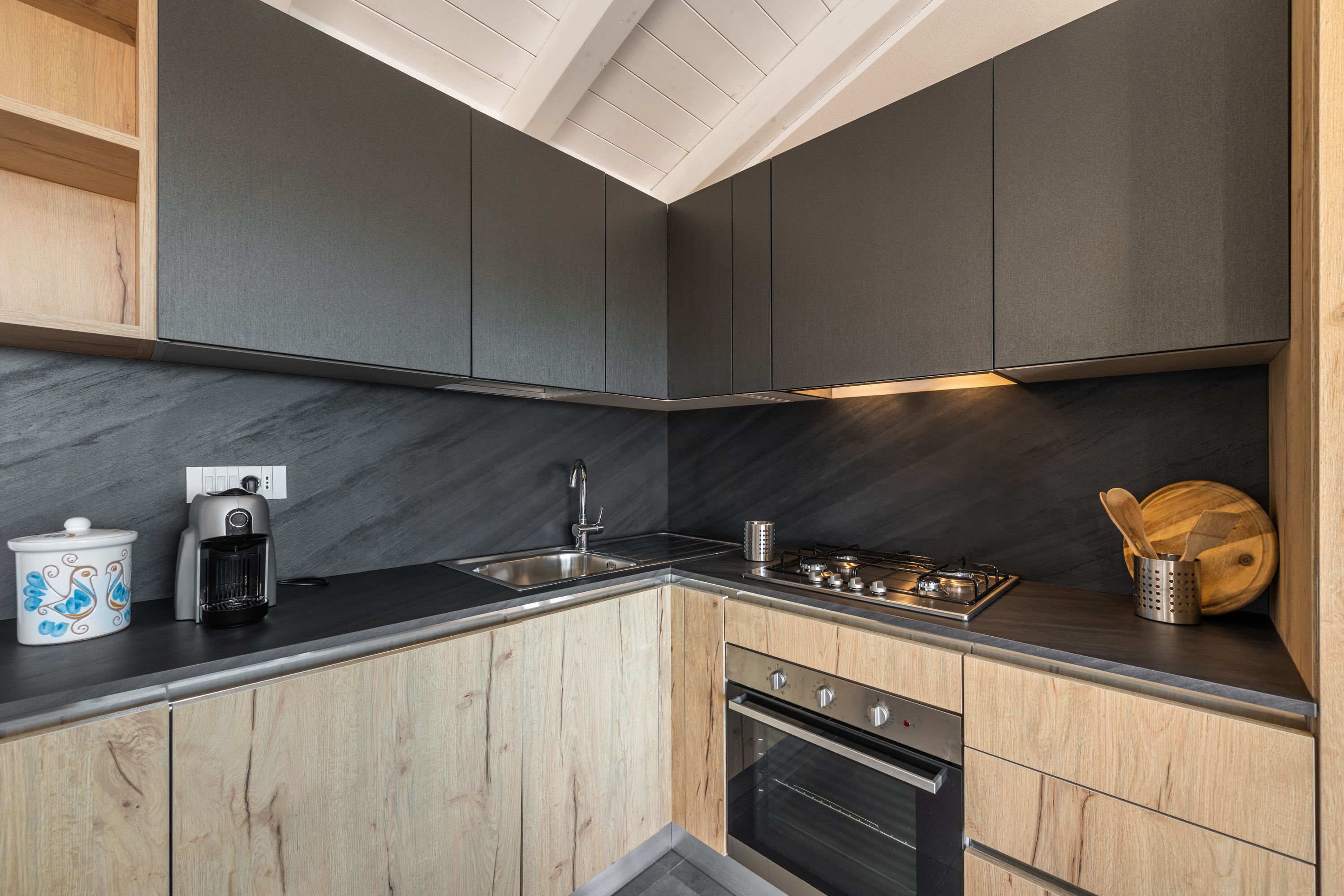 雪櫃、焗爐、爐具、洗碗機