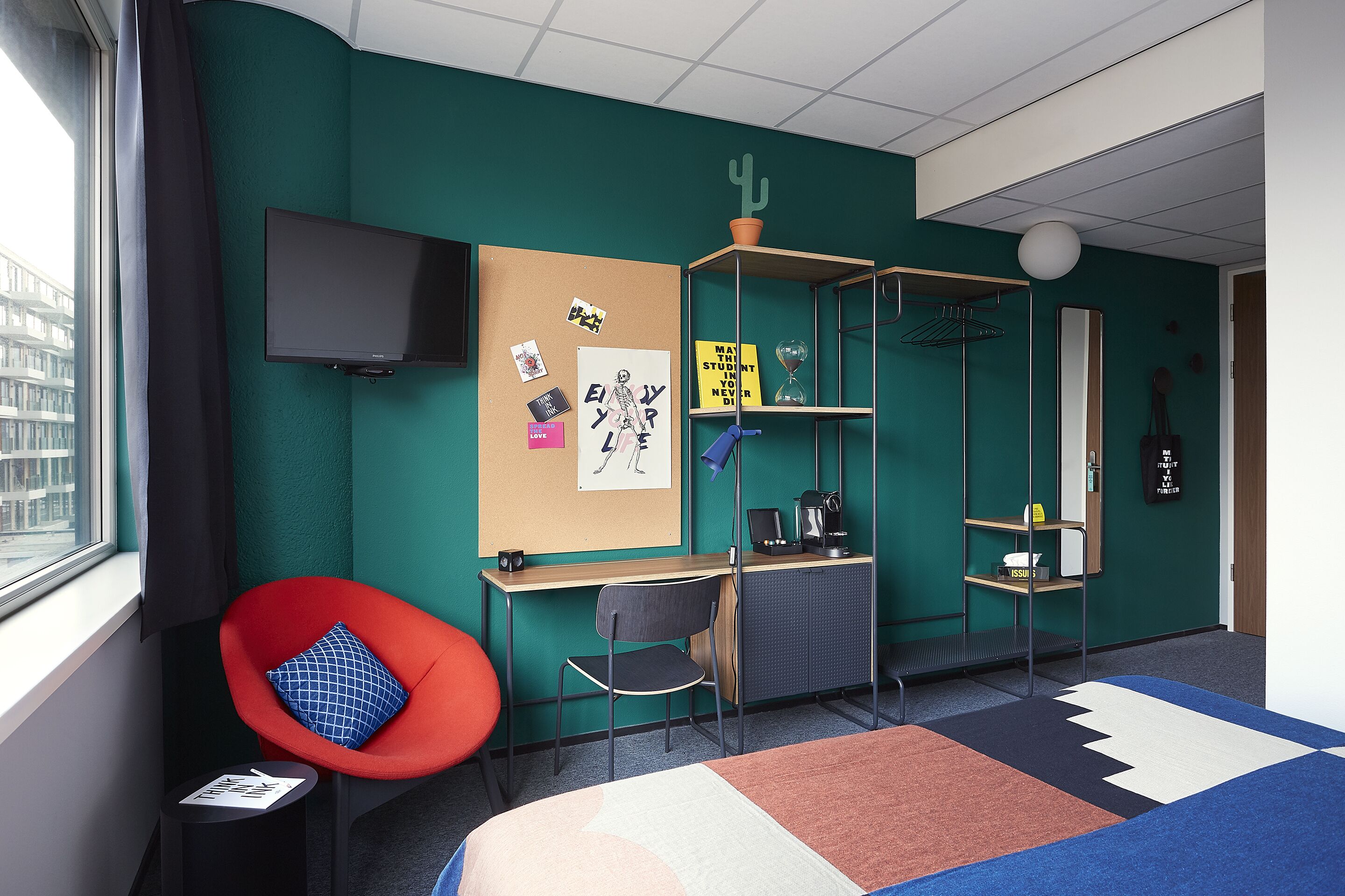 executive double room (executive king room) | desk, blackout curtains, soundproofing, free cots/infant beds