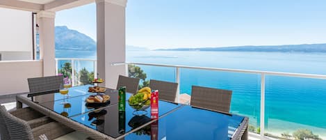 Departamento (Apartments Hope (Dugi Rat) - Three-Be) | Comedor