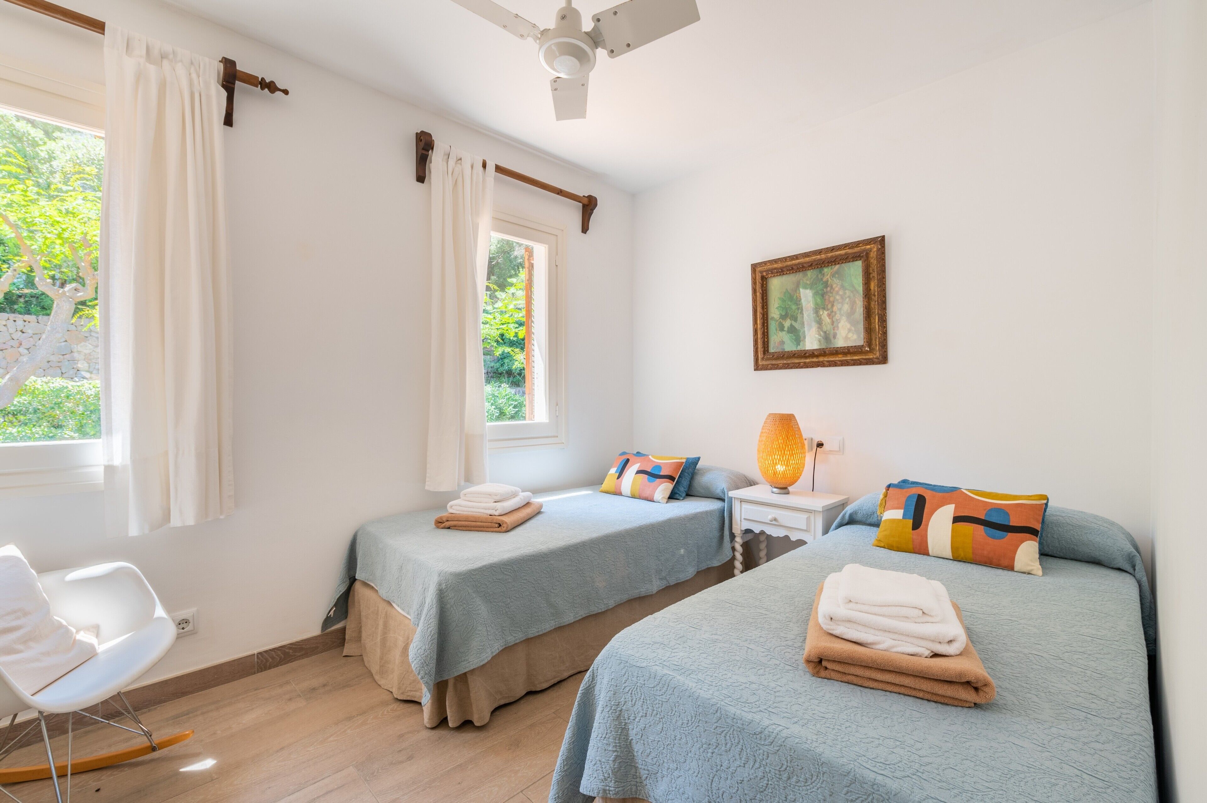 3 chambres, fer et planche à repasser, Wi-Fi gratuit, draps fournis