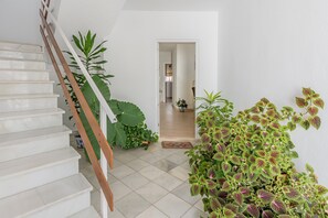 Interior - Holiday Apartment “Apartamento Los Naranjos en Vejer” with Wi-Fi (Vejer de la Frontera)