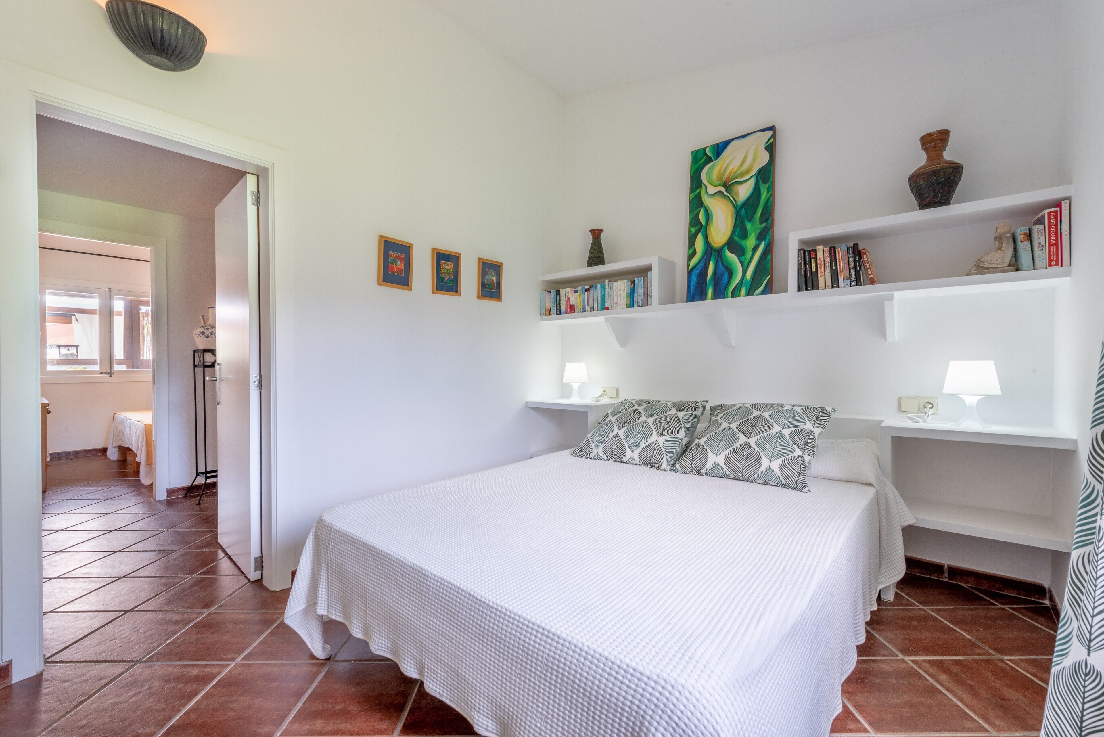 2 makuuhuonetta, silitysrauta/-lauta, ilmainen Wi-Fi, vuodevaatteet