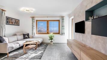 Télévision, table de tennis de table