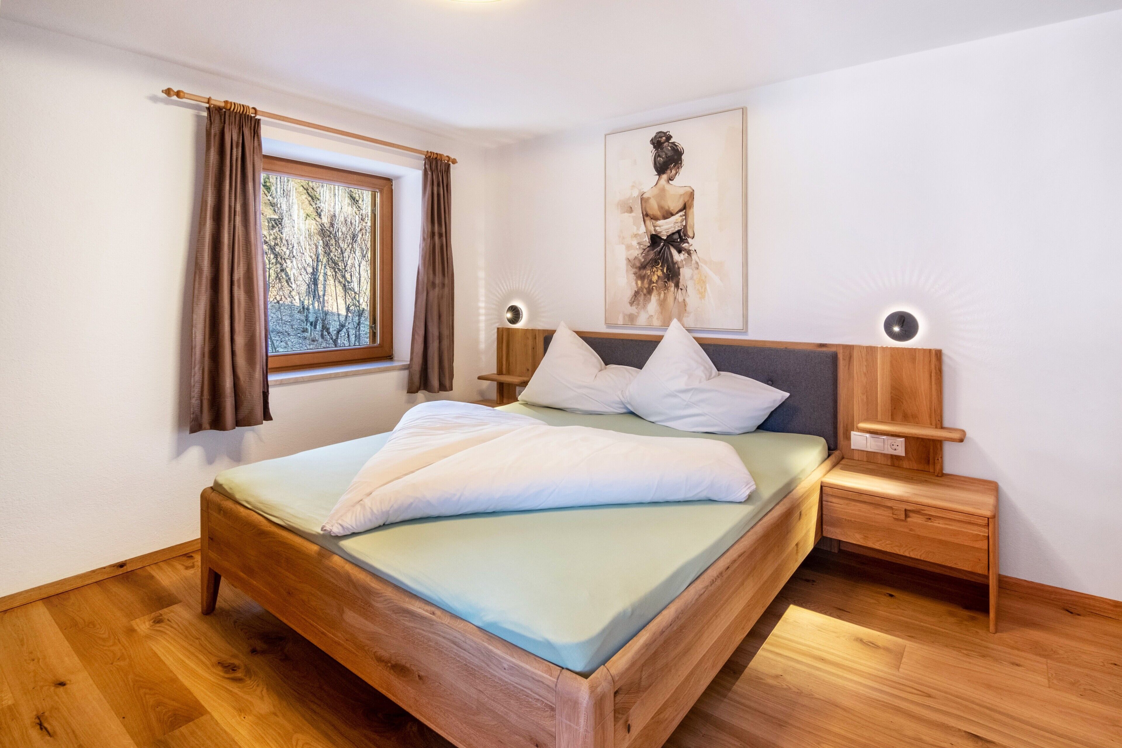 1 slaapkamer, een strijkplank/strijkijzer, gratis wifi, beddengoed