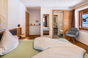 1 chambre, fer et planche à repasser, Wi-Fi gratuit, draps fournis