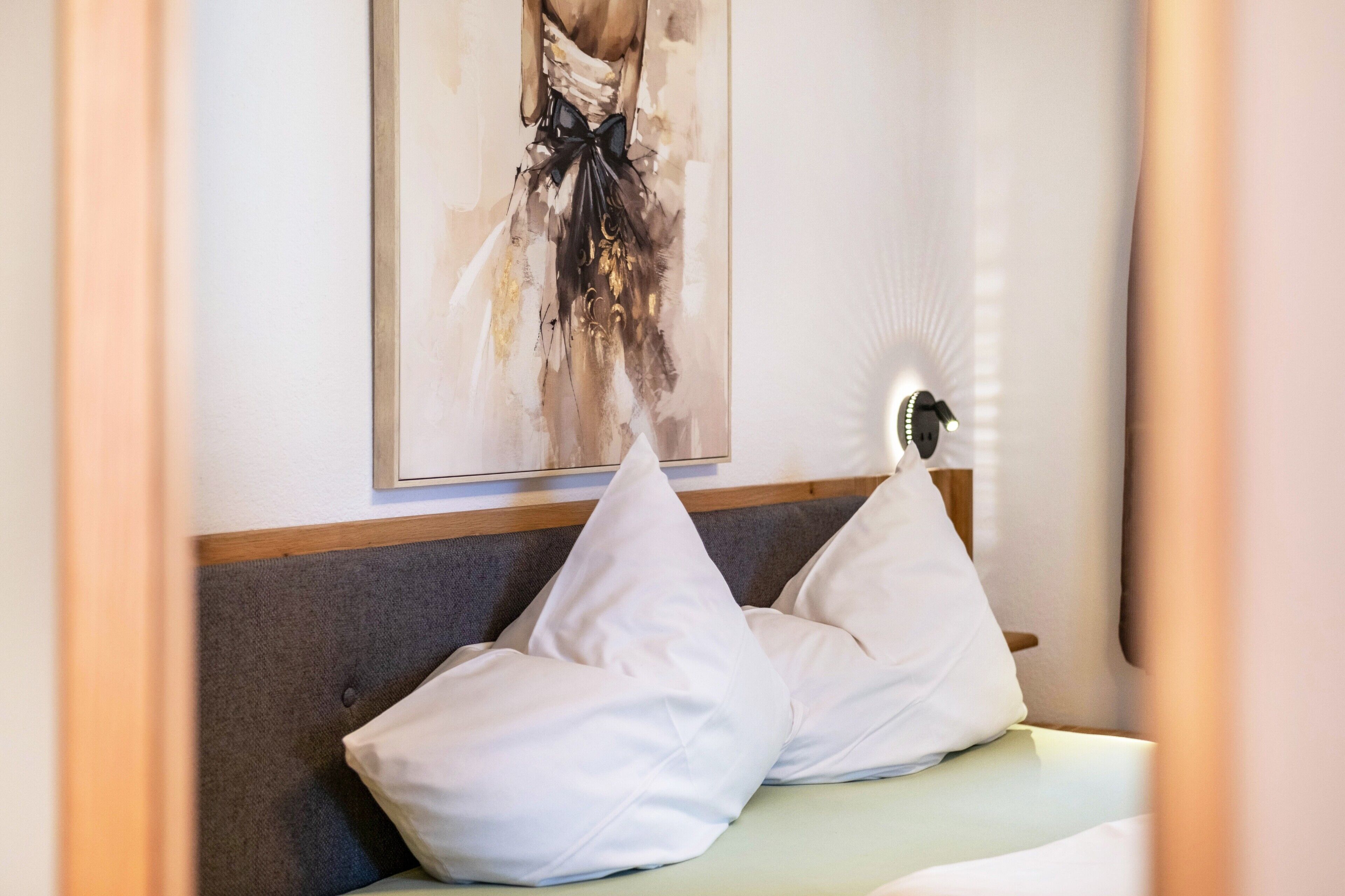 1 slaapkamer, een strijkplank/strijkijzer, gratis wifi, beddengoed