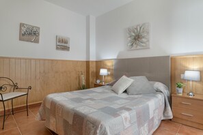 2 habitaciones, tabla de planchar con plancha y wifi gratis 