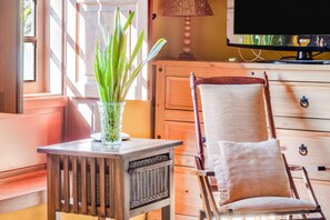 Interior - Beautiful Cottage “La Casita del Rincón” with Sea View, Mountain View, Wi-Fi (ARONA)