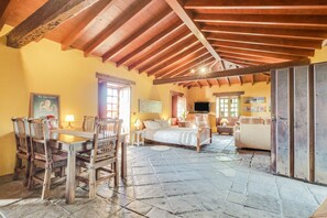 1 bedroom, iron/ironing board, free WiFi, bed sheets - Beautiful Cottage “La Casita del Rincón” with Sea View, Mountain View, Wi-Fi (ARONA)