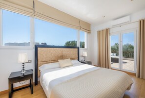 3 dormitorios, tabla de planchar con plancha, wifi gratis y ropa de cama