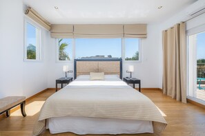 3 bedrooms, iron/ironing board, free WiFi, bed sheets - House with Mountain Views, Pool, Garden, Terrace, A/C and Wi-Fi (Cala d'Or)