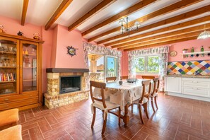 Dining - Beautiful Villa "Trebol" with Panoramic Views, Wi-Fi, Garden, Terrace and Pool (Mijas)