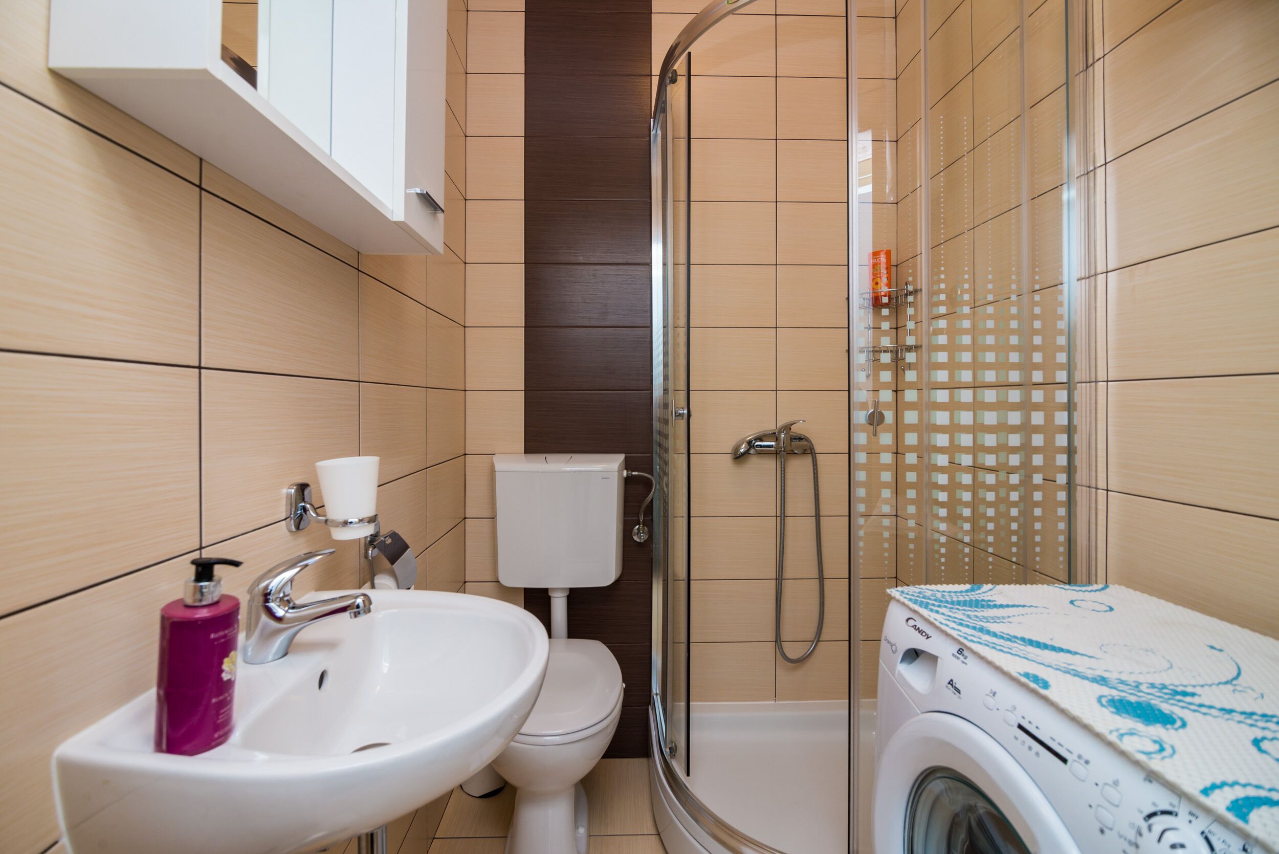 Studio (Studio Apartment with Balcony) | Bathroom