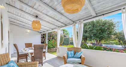 Maison de vacances méditerranéenne avec Wi-Fi, climatisation, jardin et terrasse
