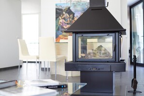 Interior - Home with Pool, Mountain View, Wi-Fi and Air Conditioning; Pets Allowed, Parking Available (Sant Joan de Labritja)