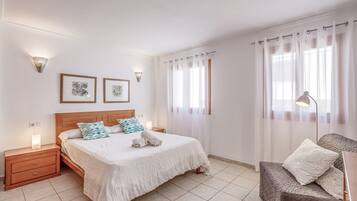 2 sovrum, strykjÀrn/strykbrÀda, gratis wi-fi och sÀngklÀder